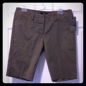 Mossimo size 6 Bermuda walking shorts brown NWT